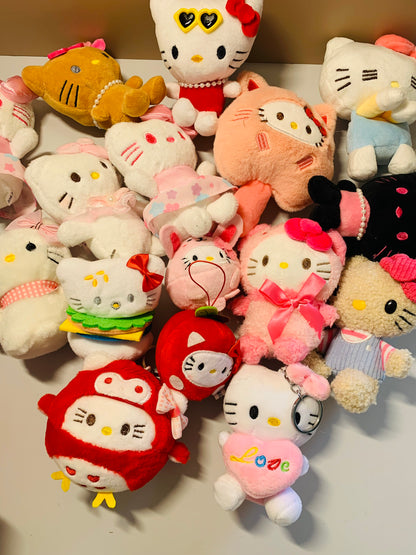 Little Plushie Keychain Mystery Scoops